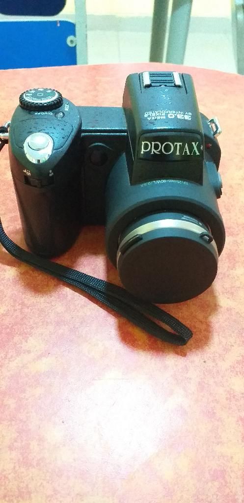 Camara Protax