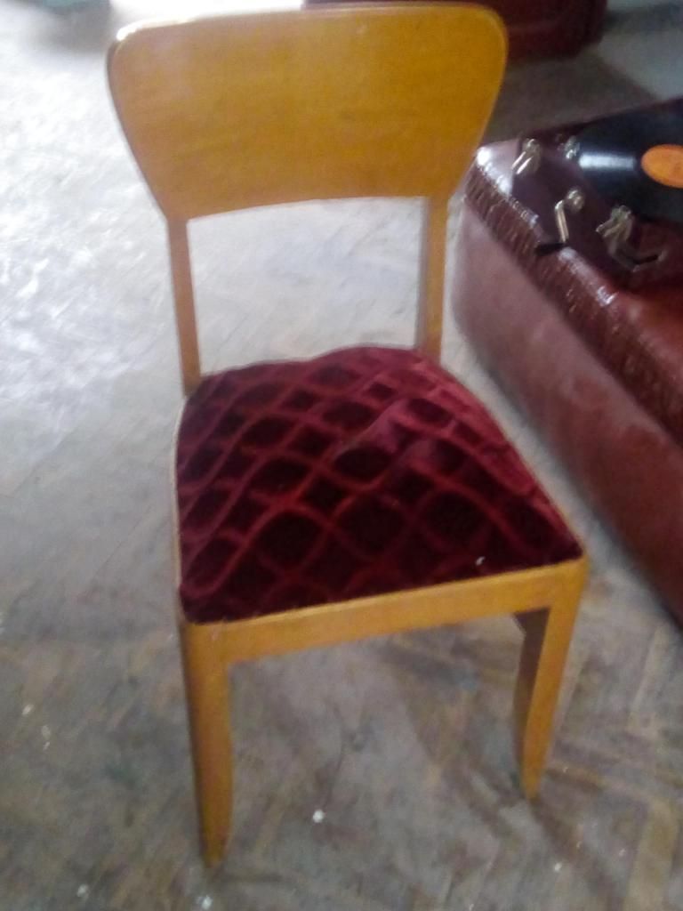 una docena de sillas