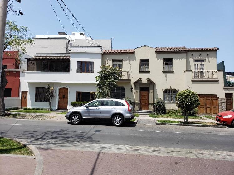 Vendo Dos Casas Juntas Para Proyecto en San Isidro