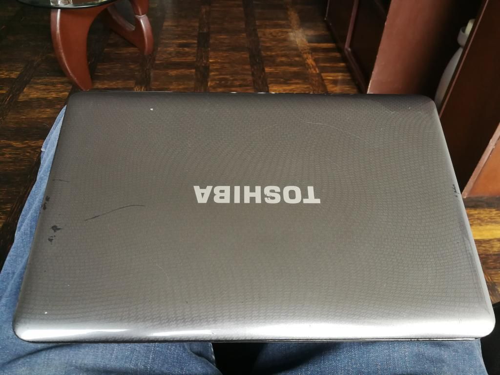 Laptop Toshiba Satellite L655