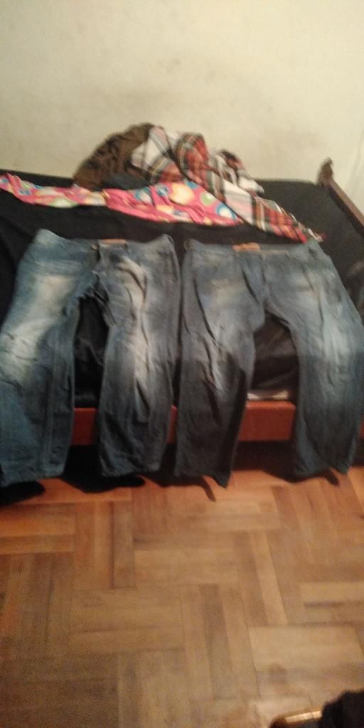Vendo 2 Pantalones Jeans Topi Top