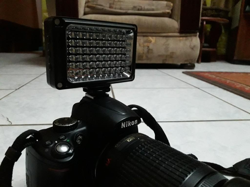 VENDO mi Reflector LED Luz Para Cámaras, Filmadoras con 54