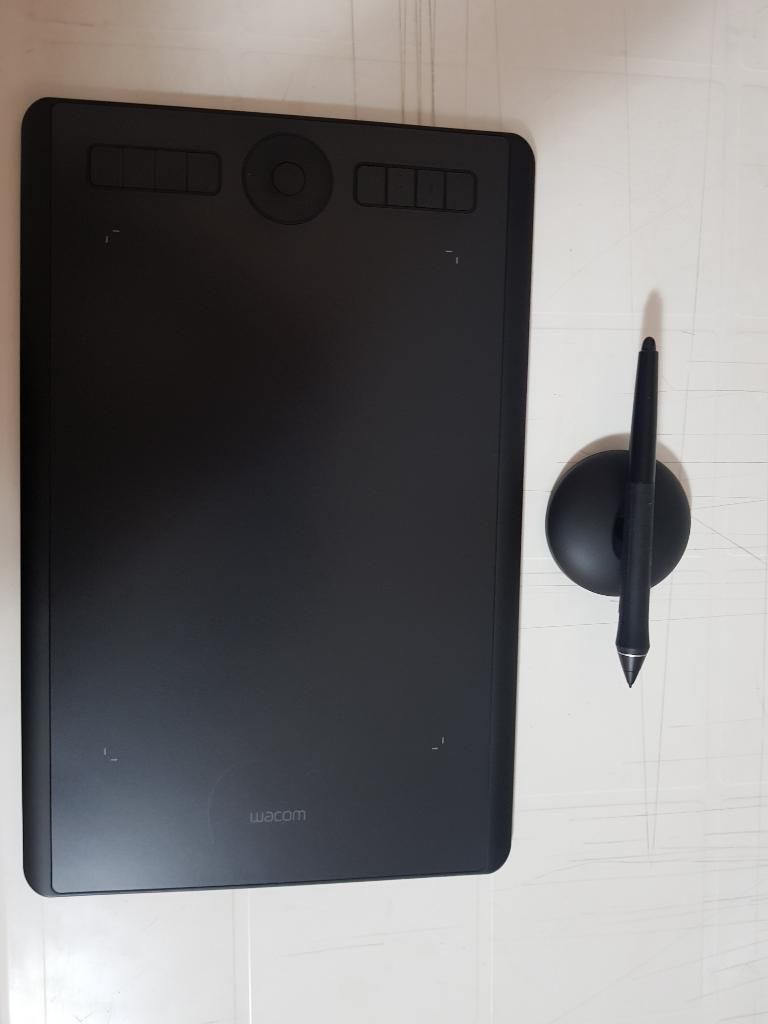 Wacom Intuos Pro Medium Pth 660