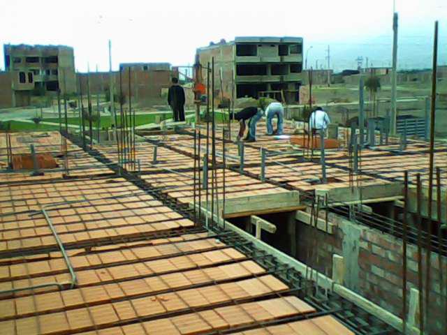 Maestro constructor en puente piedra en Lima