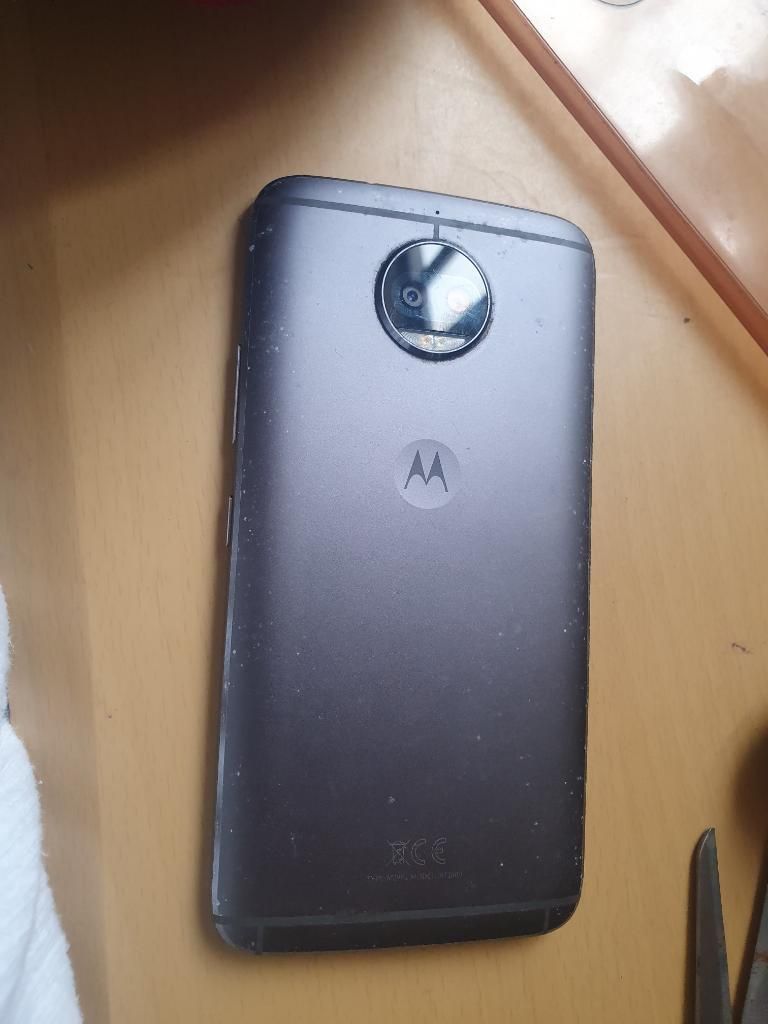 Vendo Motorola G5s Plus en Buen Estado