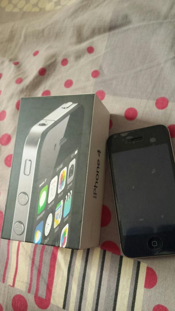 iPhone 4 con Caja