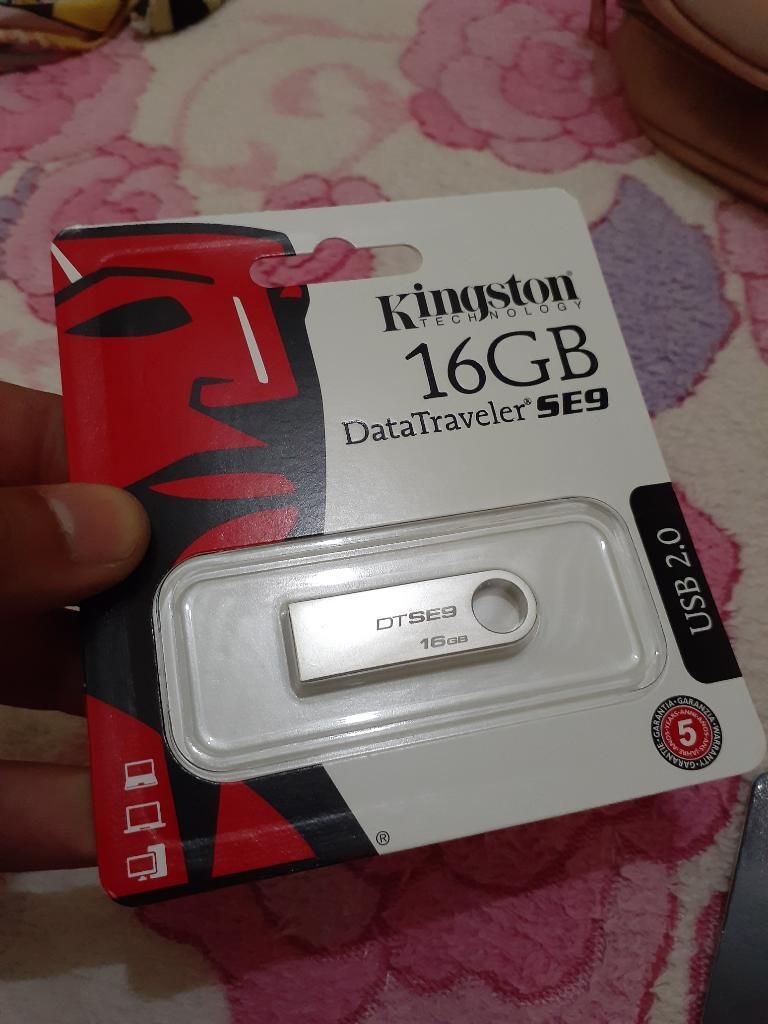 Usb Kingston de 16gb