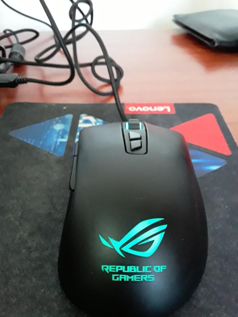 Vendo Mouse Gamer Asus Gt300