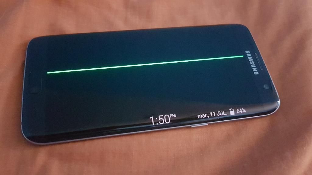 Samsung S7 Edge con Detalle