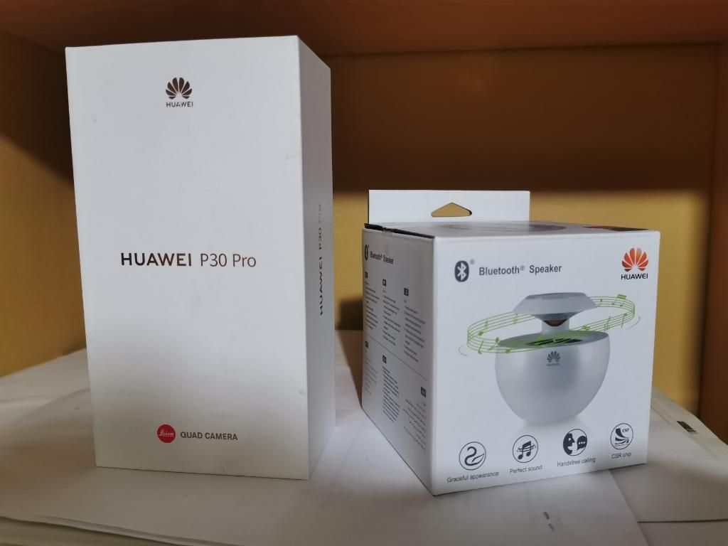 Vendo P30 Pro con Parlante Huawei