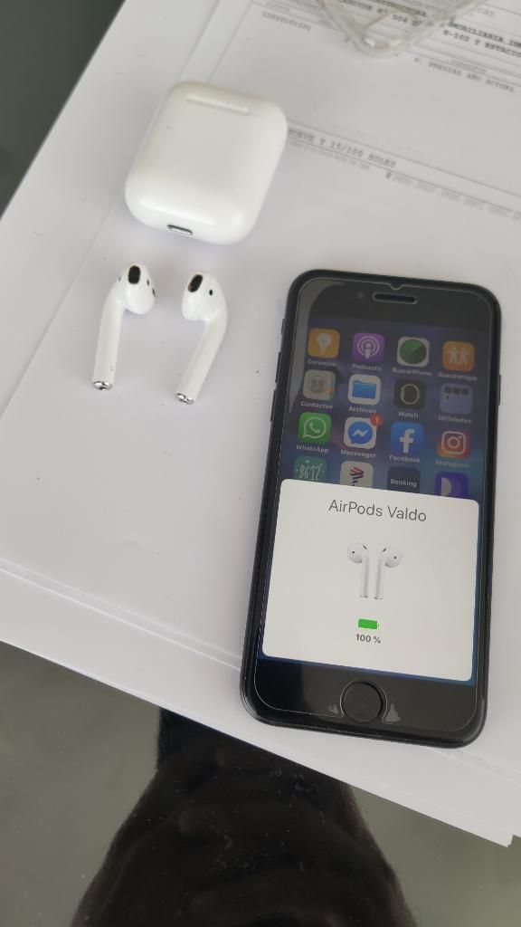 iPhone  Gb Airpods Serie 1