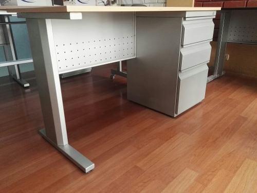 Escritorios Metalicos Con Tablero De Melamine