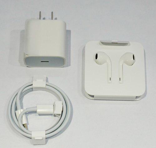 Accesorios iPhone 11 Pro Earpods, Cubo 18w + Cable Lightning