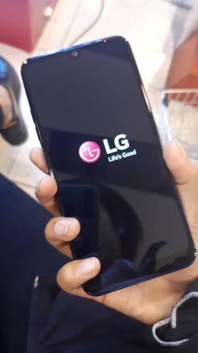 Celular Lg Q60 / 64gb Memoria