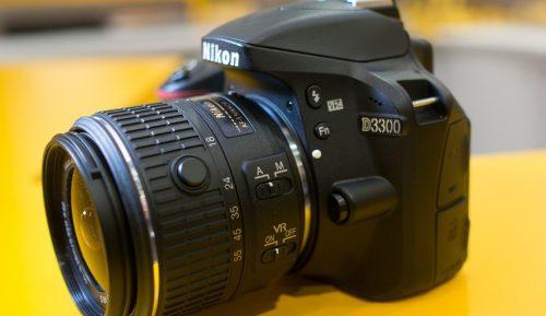 Camara Nikon D3300 Como Nueva Mas Lente De 18-55m