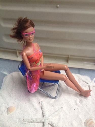 Barbie Playera De Mattel.