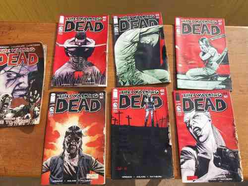 Revistas The Walking Dead 1 X 2 Soles Y 6 X 8 Soles.