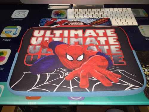 Funda Para Laptop Ultimate Spiderman Marvel Avengers