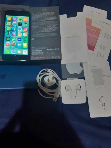 iPhone 8 64gb Perfecto Con Accesorios Y Case Mica De