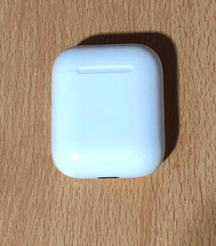 Caja Cargador De AirPods Apple Usada