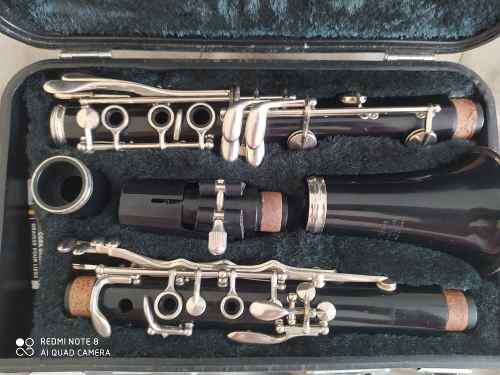 Clarinete Yamaha Ycl 20