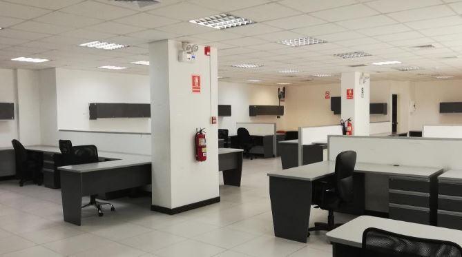 430 m² Oficina Implementada en Miraflores