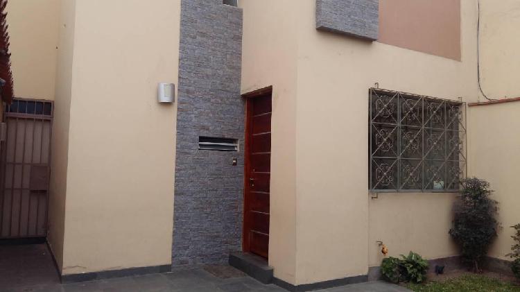Vendo Casa en Los Olivos 165 m² Mejor Precio de La Zona