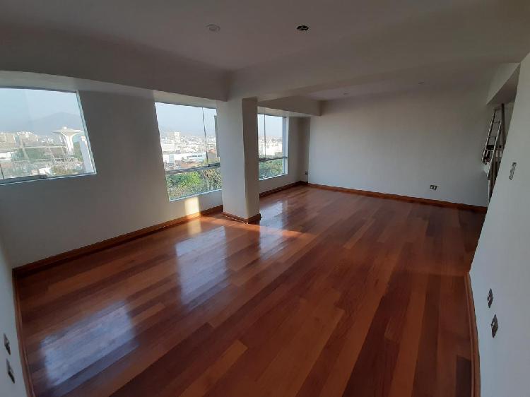 Venta de Departamento Dúplex 165 m² Calle Courbet