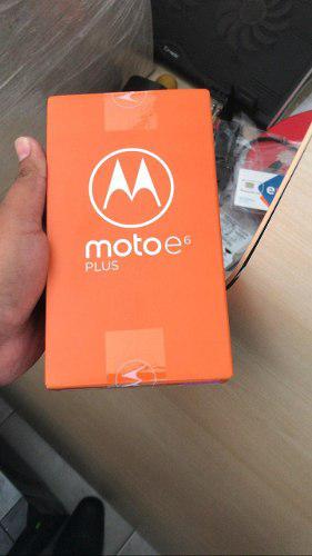 Celular Moto E6 Plus