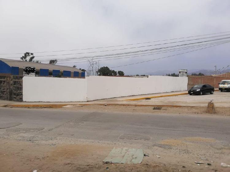 Vendro Terreno en Esquina de 2500 m² en Villa El Salvador