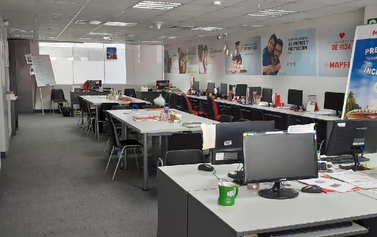 Officet - 304 Moderna Oficina Amoblada de 107 m² en