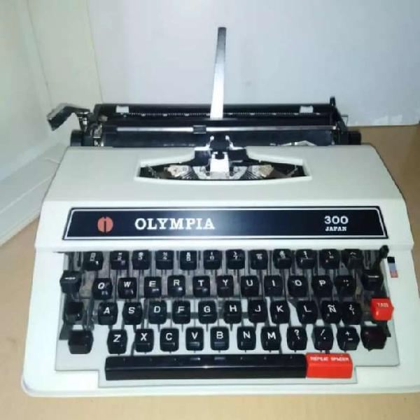APROVECHA! Máquina De Escribir Olympia 300 Japan