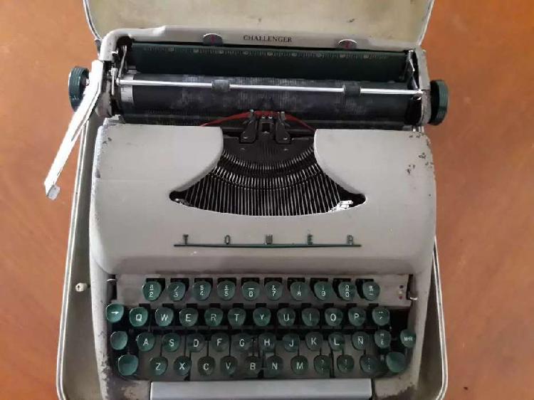 Máquina de escribir Tower Challenger