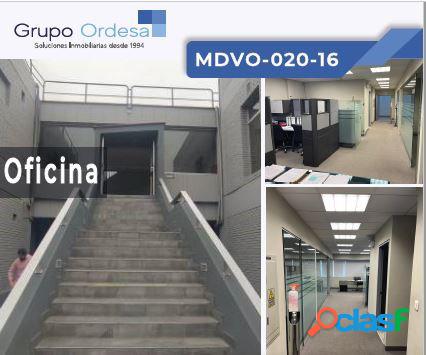 Venta de amplia oficina en Chacarilla - Surco