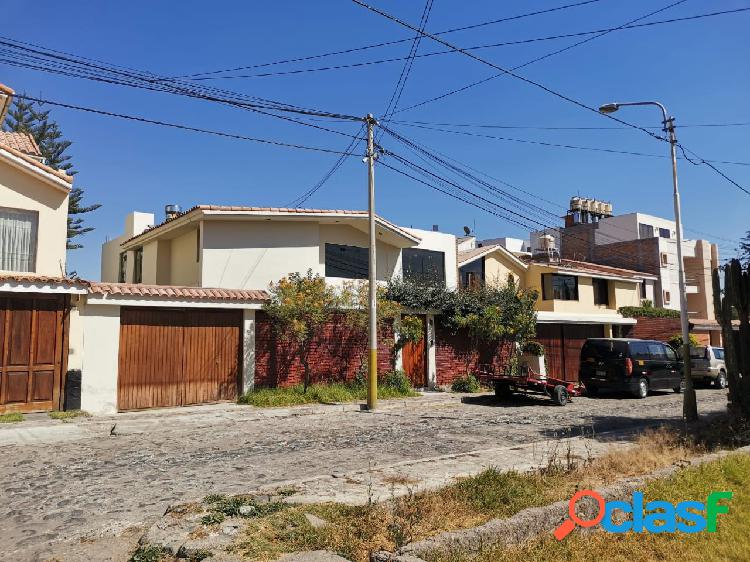 Casa en venta en campiña paisajista - Arequipa