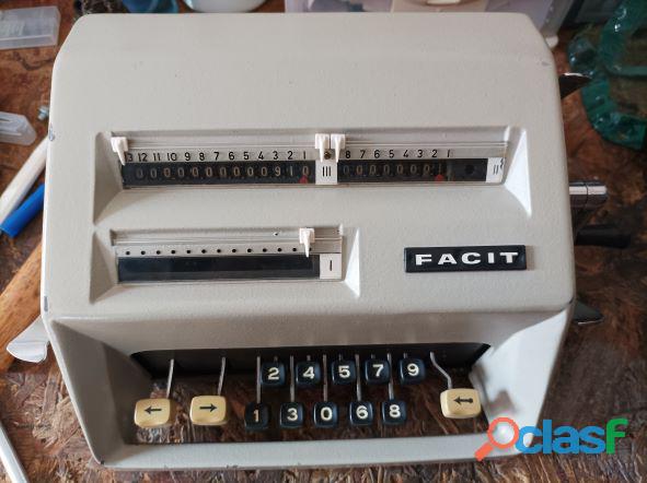 Maquina calculadora antigua FACIT