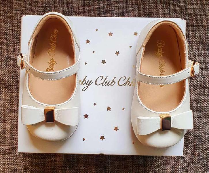 Zapatos de cuero de la marca Baby Club