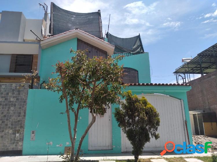 CASA EN ALQUILER SIN AMOBLAR EN SACHACA