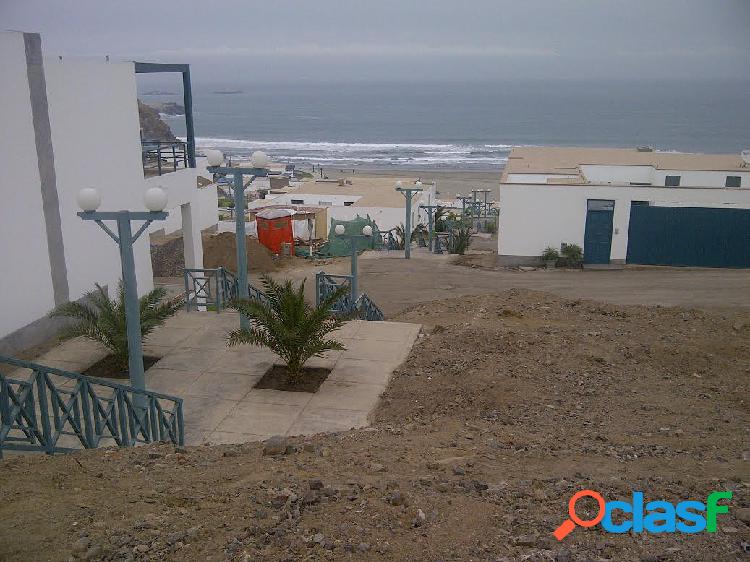 Venta de terreno en Playa Las Lomas con vista al mar