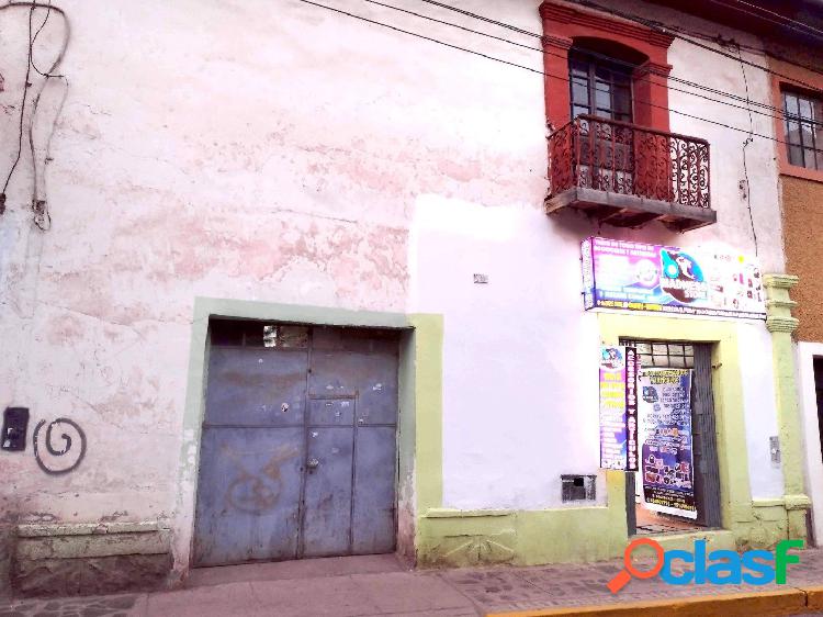 Vendo casa como terreno en el centro de la ciudad de Puno