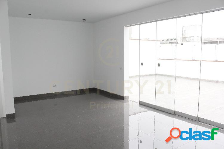 DUPLEX CON EXCELENTE DISTRIBUCIÓN EN BARRANCO