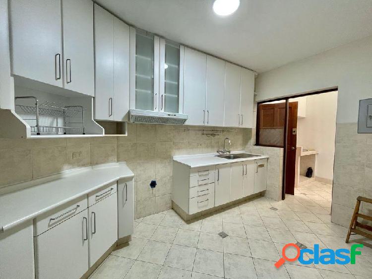 VENDO DEPARTAMENTO EN SURCO