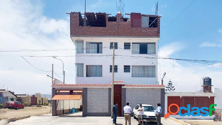 Casa en Venta en via principal en San Bartolo Lima