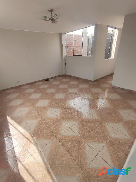 Alquilo departamento en Salamanca - Ate Vitarte 5to piso sin