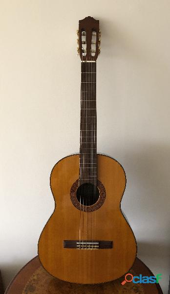 Guitarra Acústica YAMAHA C70