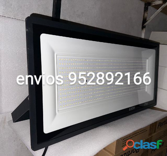 Reflectores led de 600 watts luz blanca envios