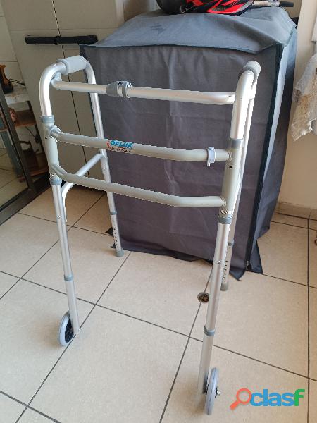 VENDO ANDADOR PLEGABLE DE ALUMINIO PARA ADULTO MAYOR NUEVO