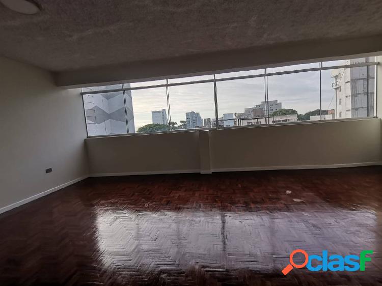 VENDO HERMOSO DEPARTAMENTO A 2 CUADRAS DE MALECON HUAYLAS