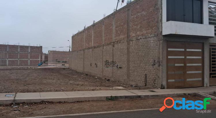 VENDO TERRENO DE MÁS DE 160 M2 EN URBANIZACIÓN SANTA