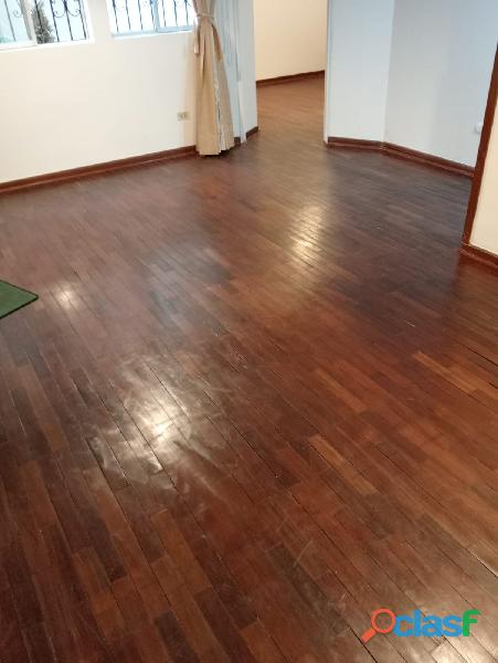 Vendo departamento en primer piso en San Borja